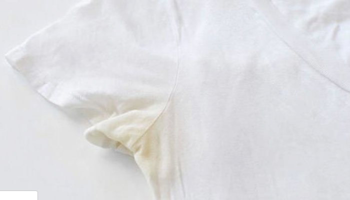 Para eliminar las manchas amarillas de las axilas de las camisas, sigue estas recomendaciones