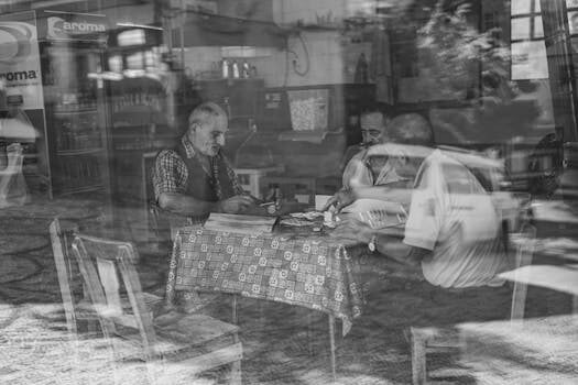 Robinhood’s new credit card goes after Apple Card with ability to invest cash-back perks